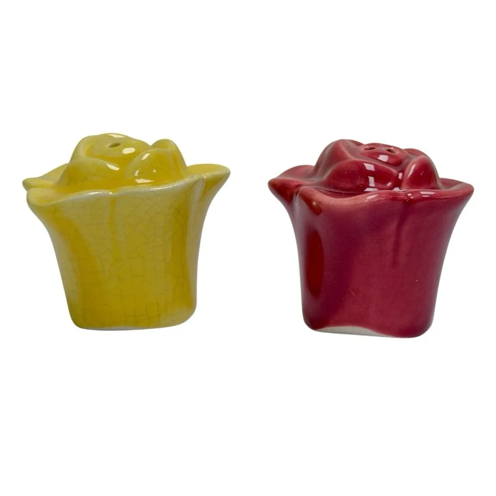 Vintage Ceramic Rose Bud Floral Salt & Pepper Shaker Set W/‎ Base & Stopper MCM